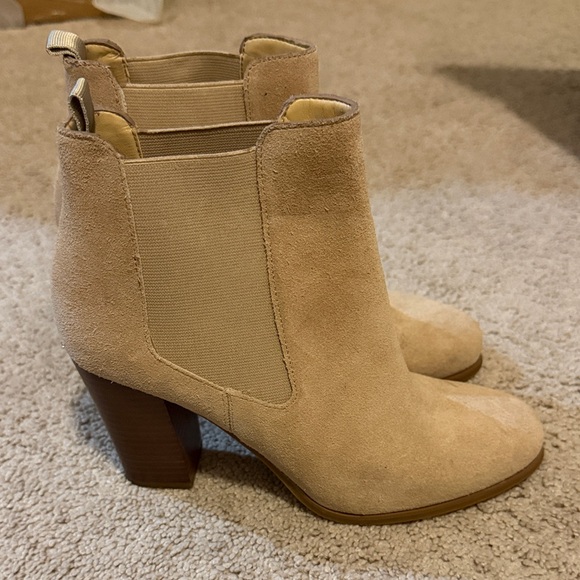 Michael Kors Tan Block Heel Boots size 7 - Picture 2 of 8